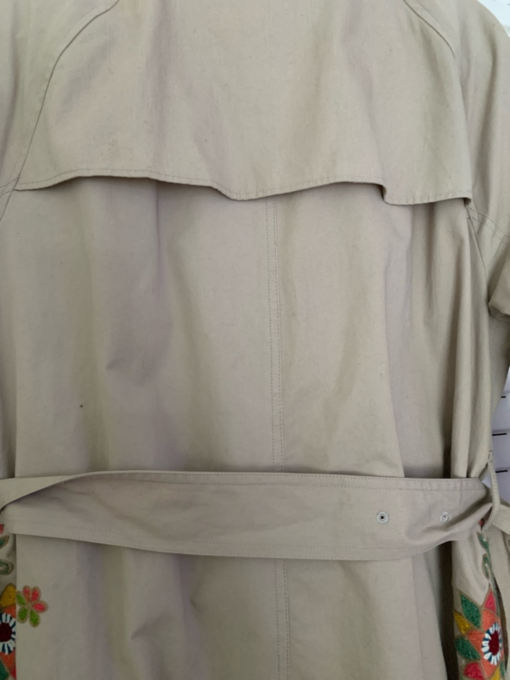 Calypso St. Barth Embroidered Beige Trench Coat with Floral Detail - Picture 14 of 15